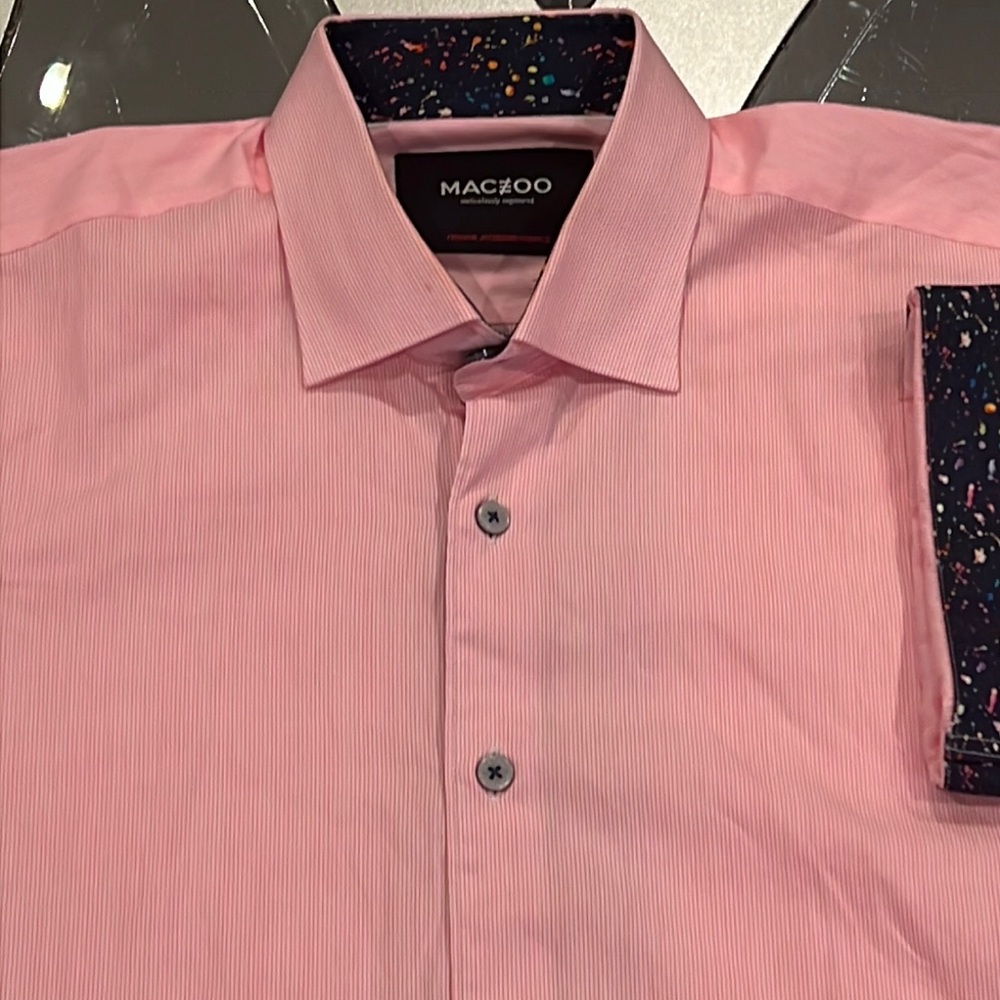 NWOT MaceoO size large warm pink short sleeve perfect condition